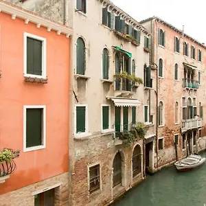 Dreaming Italy