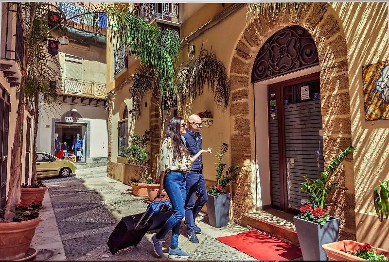 Garibaldi Relais Bed & Breakfast Sciacca